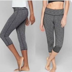 athleta capri chaturanga legging cropped size M, gray, full stretch, energy.